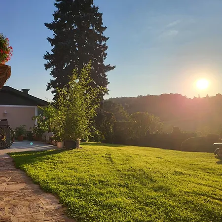 Apartmán Ferienwohnung Zangl Am Seggauberg - Suedsteiermark